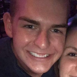 Meet your Posher, Wesley